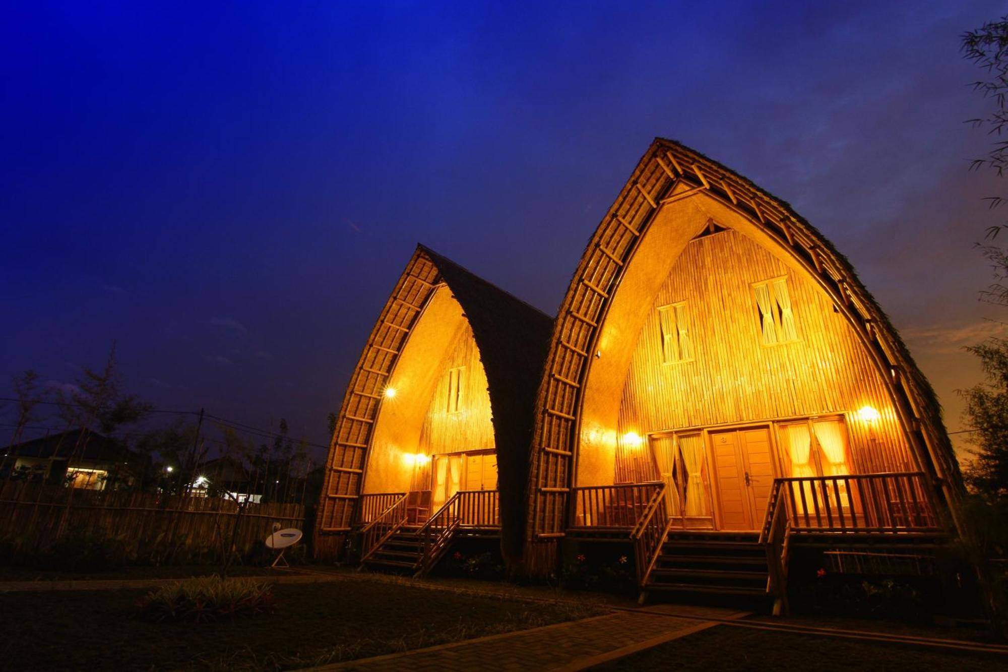 Villa Chavaminerva Bambu - Lembang Cikareumbi Luaran gambar