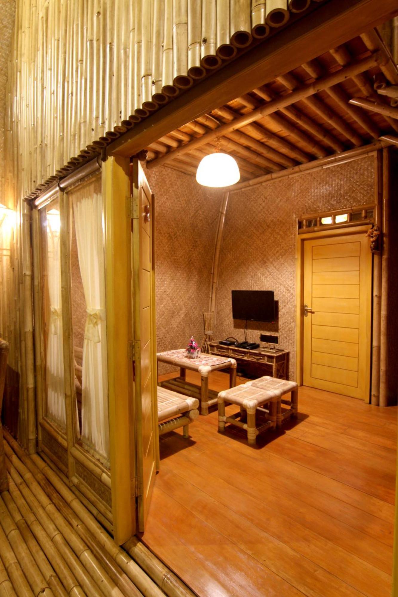 Villa Chavaminerva Bambu - Lembang Cikareumbi Luaran gambar