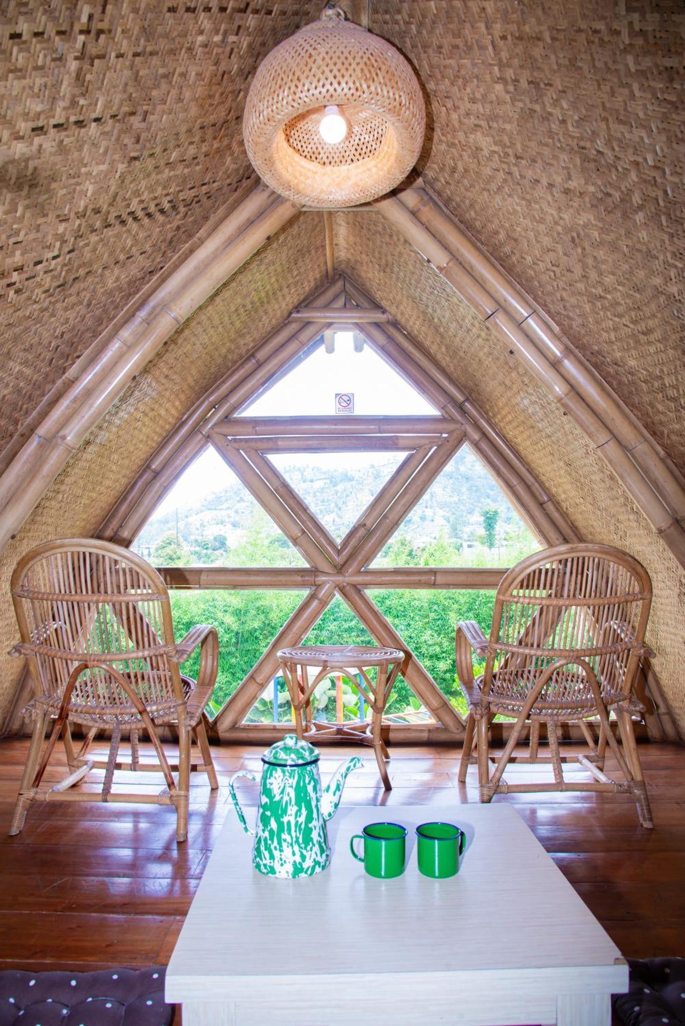 Villa Chavaminerva Bambu - Lembang Cikareumbi Luaran gambar